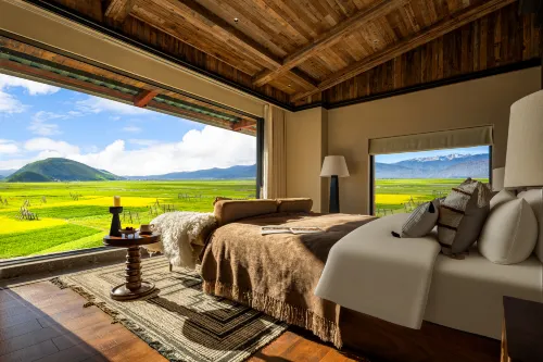Shangri-La Yanwai · Boundless Wild | THE HORIZON - bar