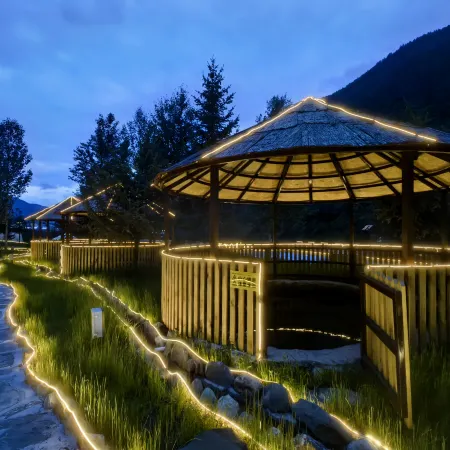 Yuexi Yijing Hot Spring Resort