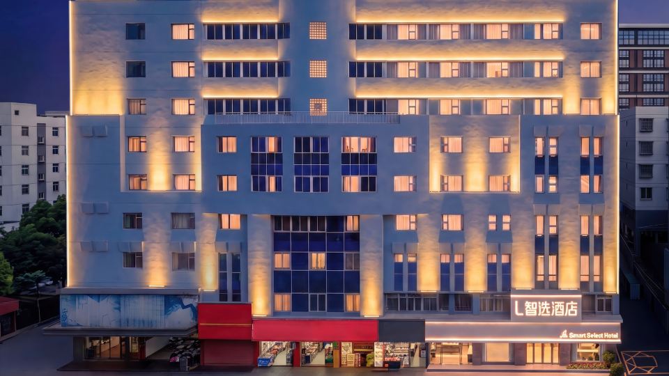 L smarts select hotel