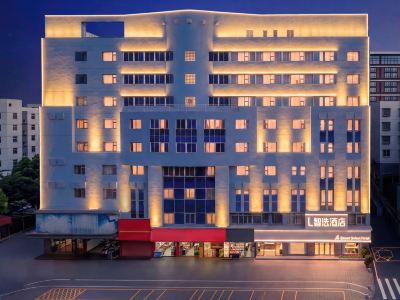 L smarts select hotel