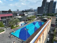 Magic Play · ALIENWARE E-sports Homestay (Guicheng, Foshan Branch) - Rooftop Pools