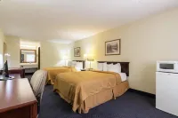 Eco Lodge Inn & Suites Bentonville near I 49 - Pet Friendly
