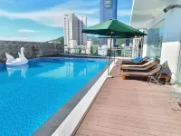 FLC Sea Tower Quy Nhon Luxury Apartment - Kolam Renang