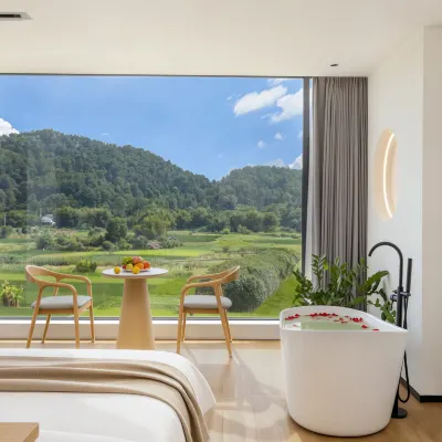 Yuetianju · Qishan Wangtian Stars Audio-Visual Resort Hotel (Yangshuo Shili Gallery Yulong River) 월량 수암 주변 호텔