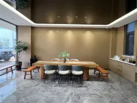 Pai Hotel (Yuxi Tonghai) - parking