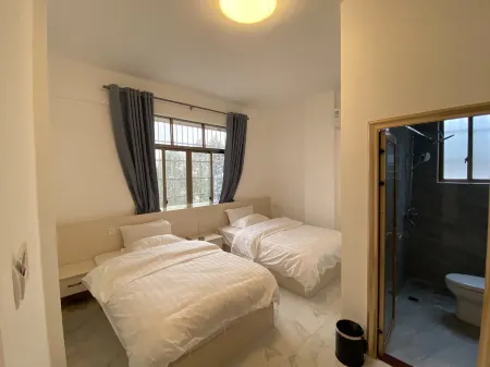 Hongyuan Homestay Отели в г. Хепу