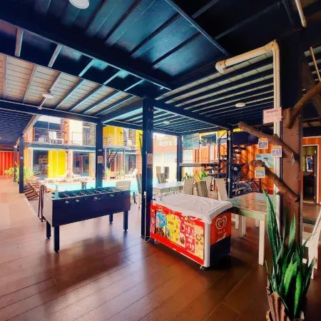 Retro Box Hotel Chumphon