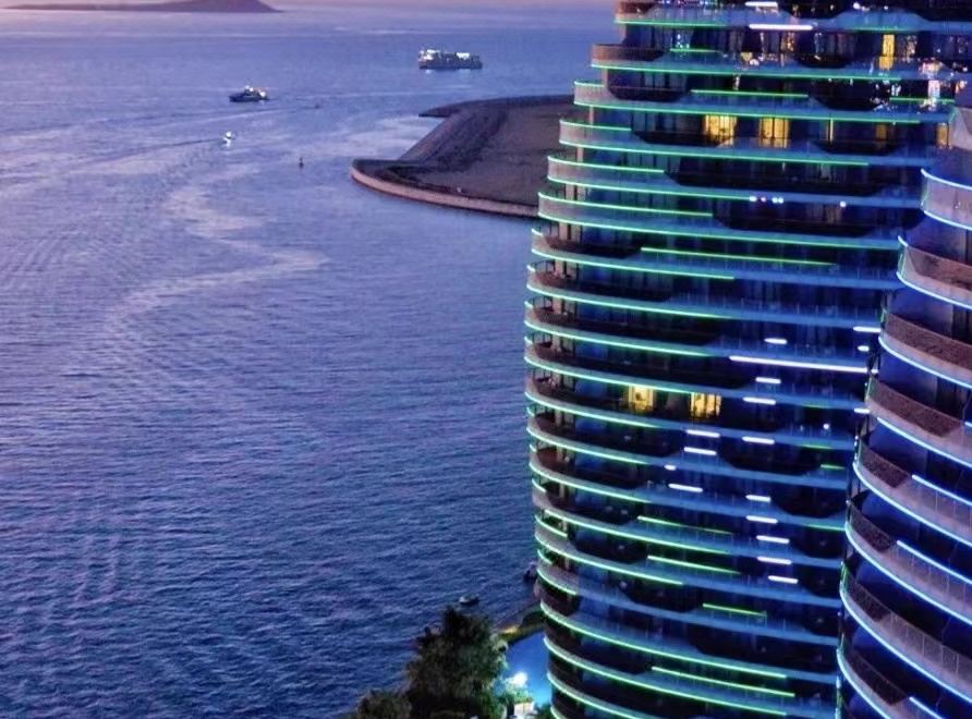 5. Sanya Ph..
