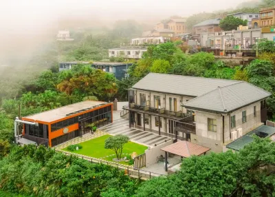 Jien Mount Villas Hotels near Houtong Cat Village