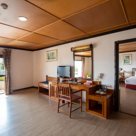 Imperial Phukaew Hill Resort