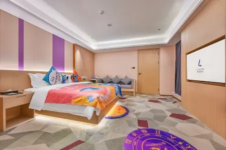 Lavande Hotel (Kunming Changshui International Airport Terminal Platinum Port Modern Plaza)