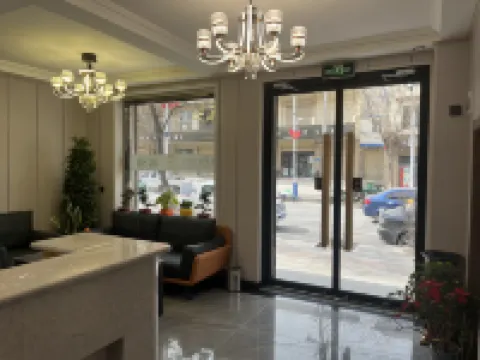 RONG QING HOTEL Hotels in Jainca