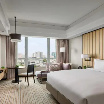 Linxiwan Smart Hotel (Pingdingshan Baigui Lake National Urban Wetland Park)