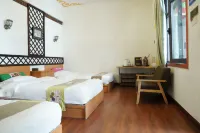 Gesang Huaxiang Xiangfen Hotel(the Potala Palace Baguo Street Store)