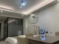 Four-dimensional Film Hotel (Chongyang Bailu Plaza)