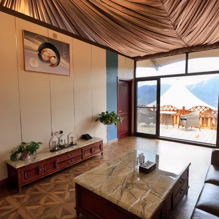 Cloud Jingye Shet Tent Hotel Hotels in Diebu