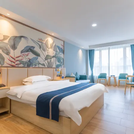 Boyue Fashion Hotel (Jiangmen East Station)