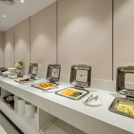 City Comfort Inn