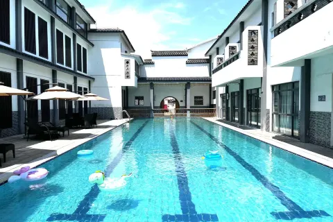 Yun He Ye Bo Hotel (Wuxi Lingshan Grand Buddha Nianhua Bay)