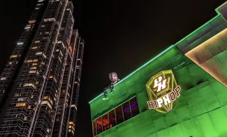 SummerFlats High-altitude Design Apartment Отели рядом с достопримечательностью «Wide and Narrow Alley»