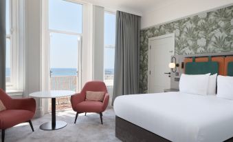 DoubleTree by Hilton Brighton Metropole