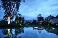 Yun Shang Yi Ju Spring Resort - Romantic