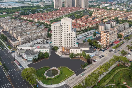 JI Hotel (Nantong Xinghu Development Zone 101) Отели рядом с достопримечательностью «Nantong Normal College»