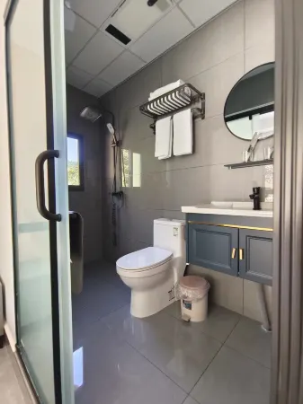 Hefeng Qingqing Xiaoyuan Homestay Отели в г. Хэфэн