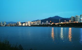 7 Days Fine Quality Hotel (Chongqing Kaizhou District Government Plaza)