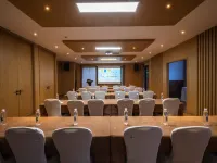 Dream Lohas of Mogan Mountain  Sunrise Hotel
