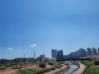 Park View Terrace Hotels near Garam Library