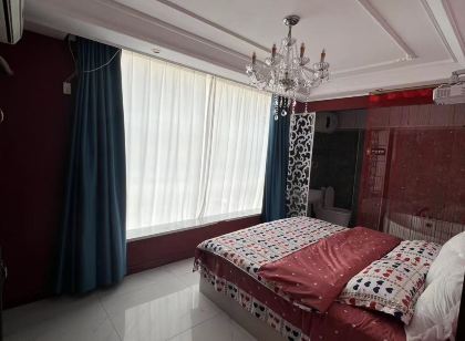 Tieling July Theme Hotel