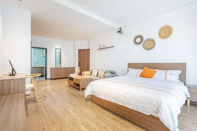 Shunde Fengting Hermitage Apartment (Daliang Qinghuiyuan Branch)