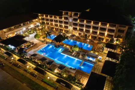 Coron Westown Resort Отели рядом с достопримечательностью «Гора Тапяс»