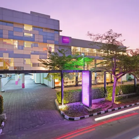 Quest Hotel Simpang Lima - Semarang by Aston