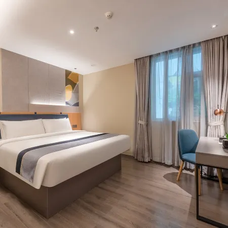 Homeinn Business Hotel (Guangzhou Chimelong Safari Park Dashi Subway Station) Отели рядом с достопримечательностью «Chimelong International Circus»