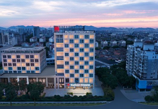 宁波海港东方酒店（北仑长江路店）外景图