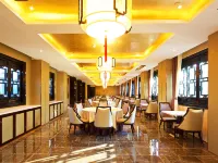 Shanghai Royal Garden Hotel (Shanghai International Resort) Hotels near Tangzhen Station