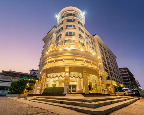Royal Pavilion Hua Hin Hotel dekat Dermaga Hua Hin