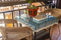 Lijiang Qilu Boutique Bed and Breakfast