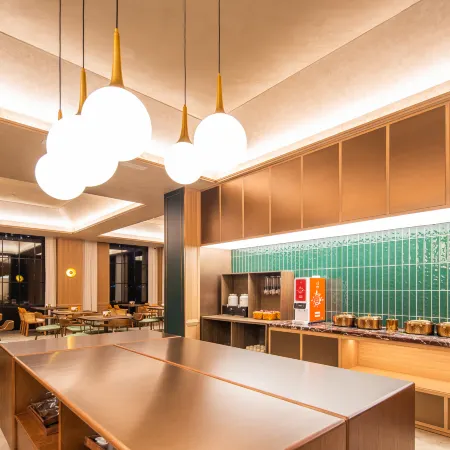 Orange Hotel (Xinyang Gushi Branch)
