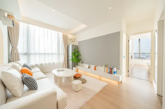 Tianbao Huating Apartment (Shanghai Tongji University Branch)