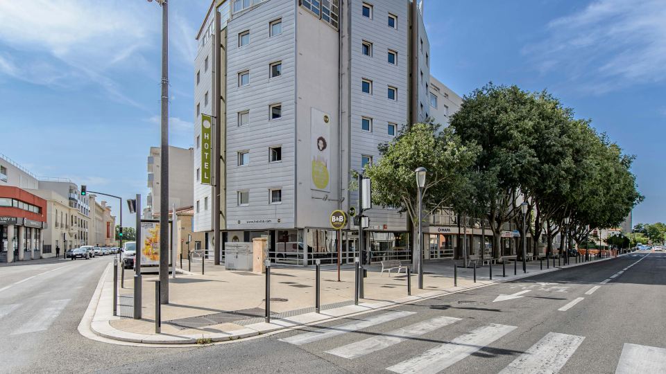 B&B Hotel Nîmes Centre Arènes