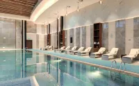 Grand Barony Qingdao Airport Hotel - С тренажерным залом