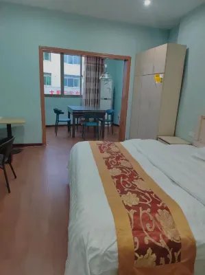 Jiujiu Express Hotel Hotels in Dejiang