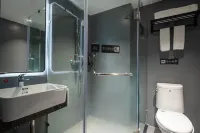 棲悅裡飯店（南寧金湖廣場埌西地鐵站店） - 2 星級