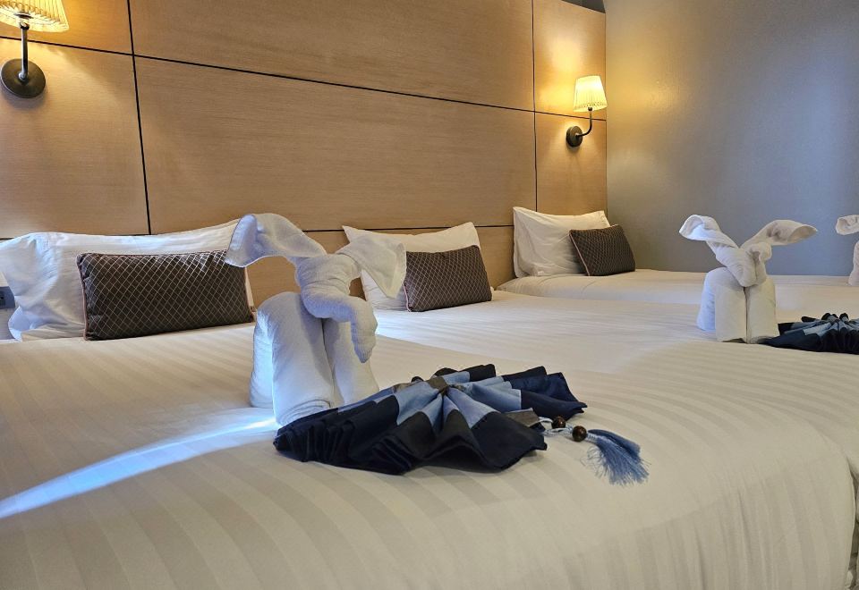 Montree Phuket Hotel,