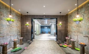 Nanyang Yalong Hotel (Wolong Road Normal College)