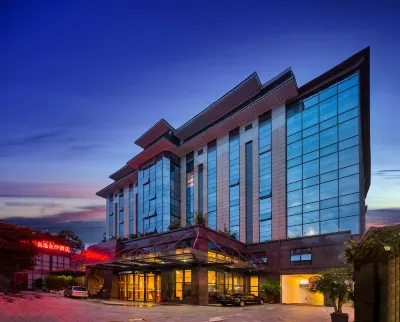 Chengdu Jinsha Gladden Hotel (Kuanzhai Alley Southwest University of Finance and Economics) Hotels near Chengdu Open University (Jinsha Campus)