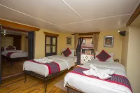 Kathmandu Boutique Hotel - balcony